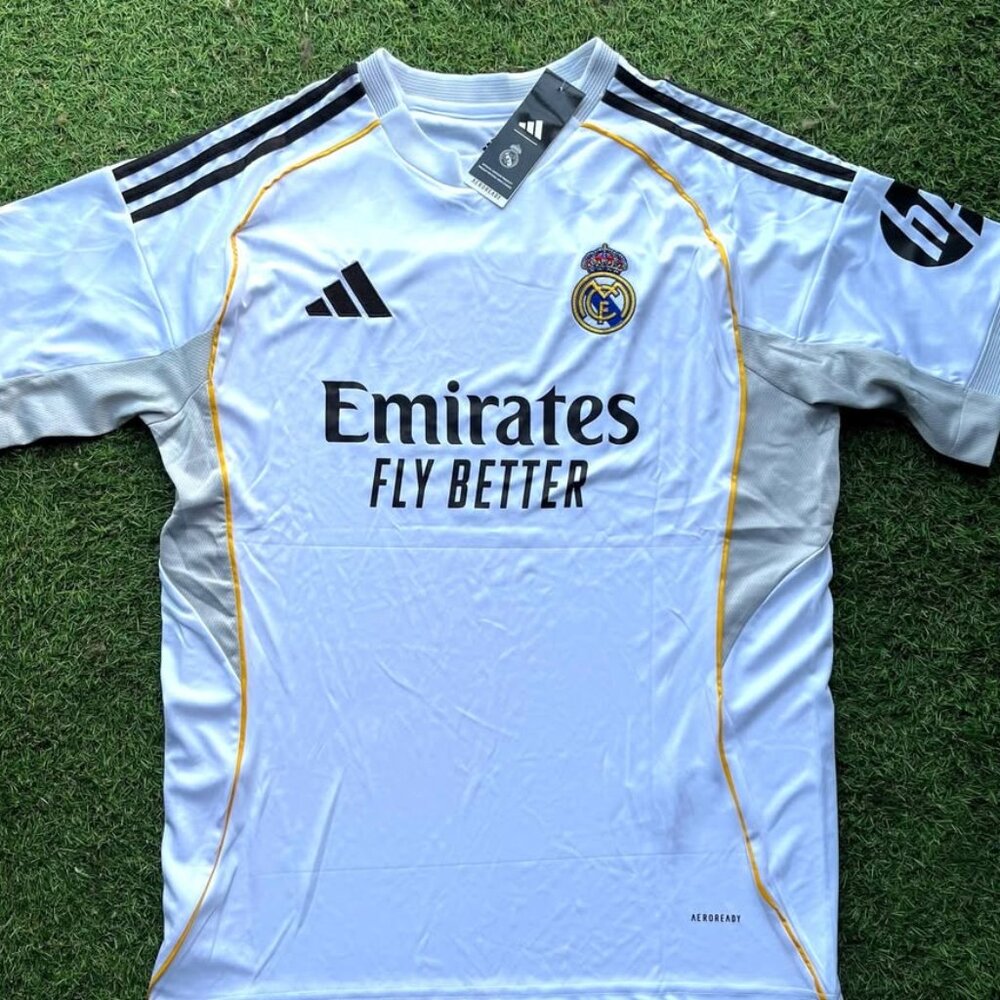 Real Madrid Home Jersey - Home 25/26 - Adidas - Fan Shirt. New With Tags